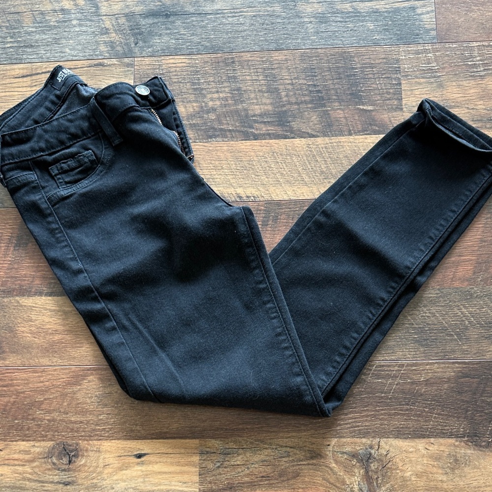 Just Black Women's Jet Black Skinny Jeans